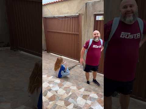 O que aconteceu com ela na escola chegou mais cedo