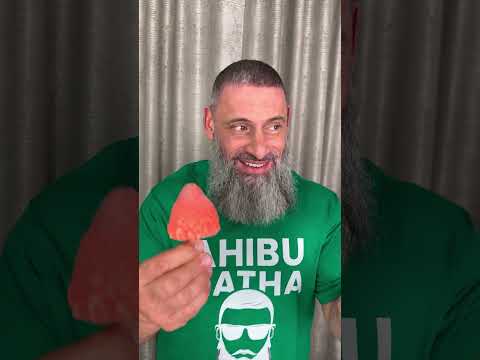 أنا أحب هذا الآيس كريم الفراولة🍓🍦