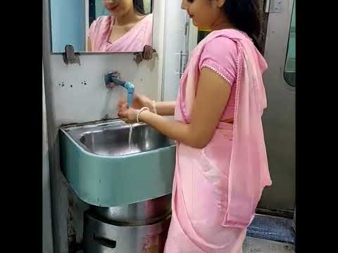 ट्रेन के इस डिब्बे में यात्रा करने पर होगी जेल, वीडियो मे देखे | The Train Fact #shorts #trains