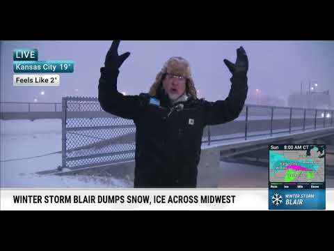 Jim Cantore Experiences Thundersnow In Kansas City While Covering Winter Storm Blair