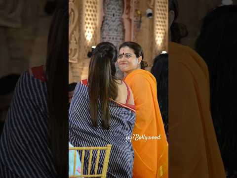 Kajol and Rani Mukherjee Together At Durga Puja Pandal #shorts #trendingshorts #kajol #ranimukherjee