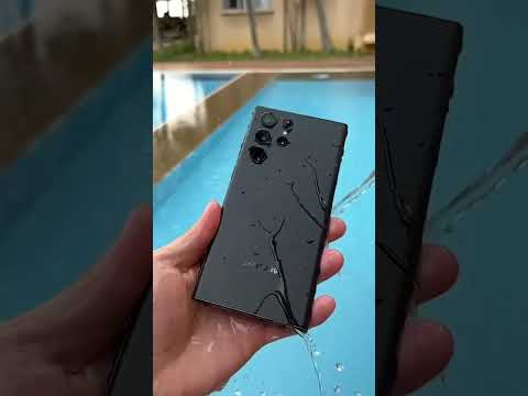 Samsung Galaxy S22 Ultra is built like a tank! #Shorts