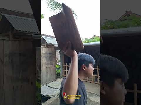 Alat untuk naikin genteng #art #comedy #bodoransundangakak #lucu #bodorsunda #bodoreels #komedi