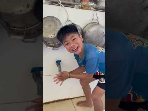 Rửa tay trước khi ăn | Lùn Tippi
