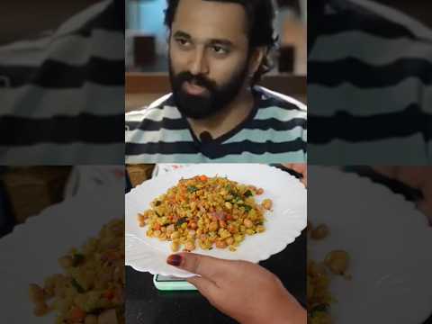 ഞാൻ ആറ് നേരം ഫുഡ് കഴിക്കും😱 #unnimukundan #diet #food #healthyfood #shortsfeed #actor #youtubeshorts