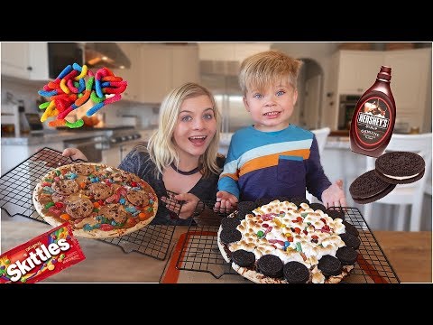 ULTIMATE PIZZA CHALLENGE! // SoCassie