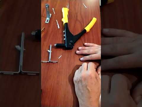 ¿Cómo se usa una remachadora de mano?