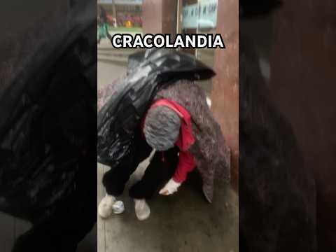 Entrei na CRACOLÂNDIA disfarçado de morador de RUA! #shorts