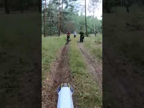 ucieczka przed strażą leśną na crossie