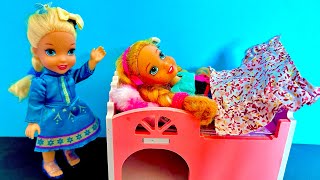 Elsa and Anna toddlers- Anna is sick