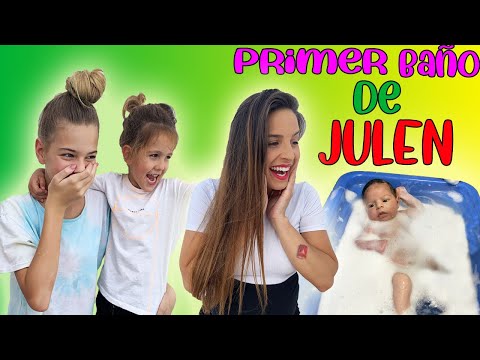 INDY Y DYLAN BAÑAN A JULEN POR PRIMERA VEZ - REACCIÓN EMOTIVA | Familia Amiguindy