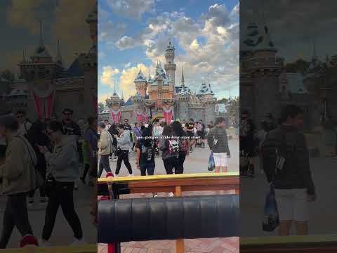 Never thought to ride this car down main street because I thought it was for VIPs at Disneyland! 😆✨