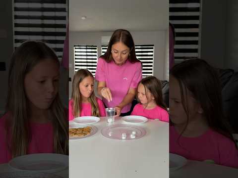 Mom fed the children with napkins 😱 #lol #funny #momlife #humor