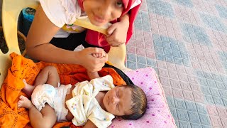 আজ বাবুর প্রথম চুল ফেলে দিচ্ছে 