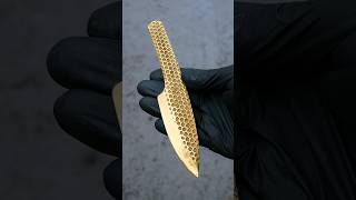 Casting Hexagon Bee Knife out of Scrap