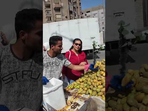 Eating $0.40 Cactus In Egypt 🇪🇬