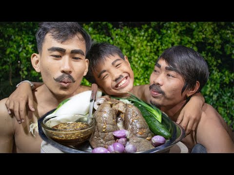 Eat pig lungs with​ Chili sauce In the forest #yummy🤤 #asmrvideo #eating #short #food