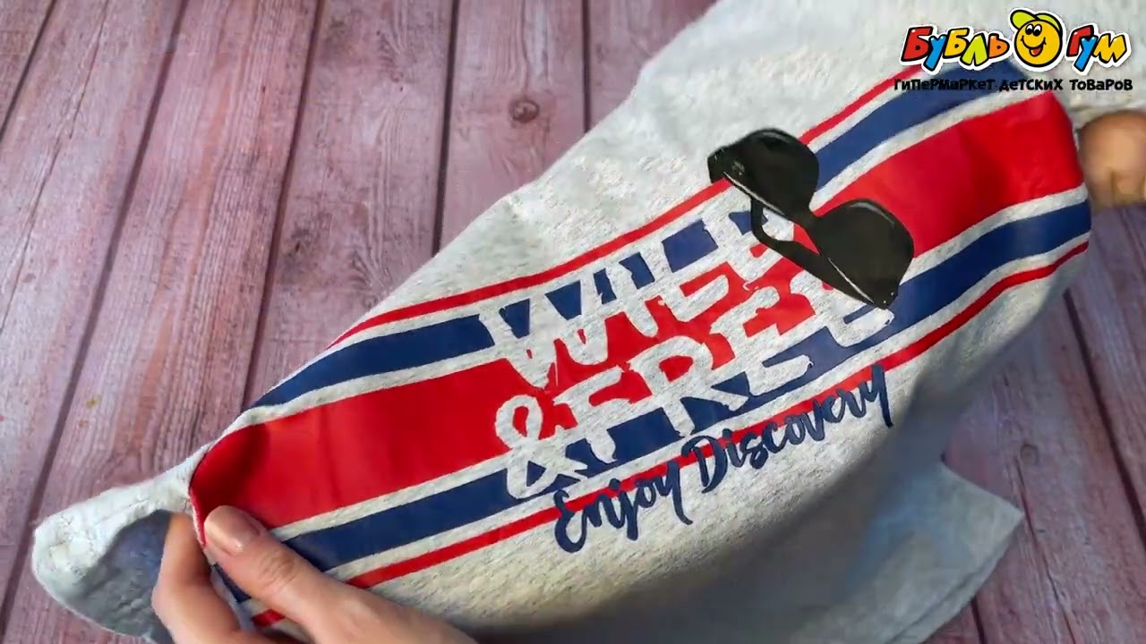 Футболка Lanson Kids с надписью wild free и красно-синими надписями серая - видео Футболка Lanson Kids с надписью wild free и красно-синими надписями серая - видео