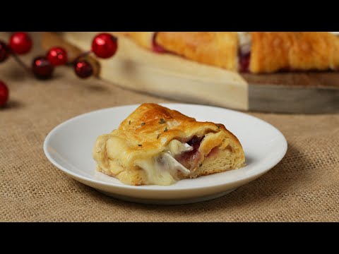 Cranberry And Brie Pastry Wreath ? Tasty