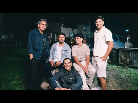MIGRANTES x LOS NOCHEROS | Mi Chica de Pueblo [Official Video]