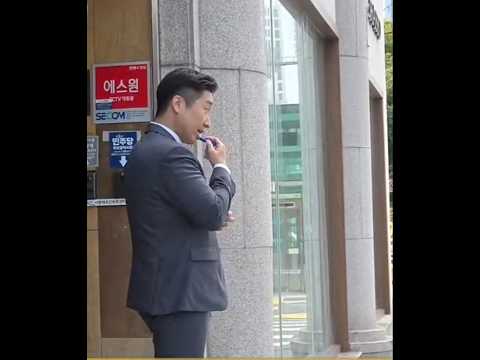 당대표 기다리는중 <strong>립밤</strong> 빠르게 #김민석 #김용만 #부산 #<strong>립밤</strong> #shorts #빠르게