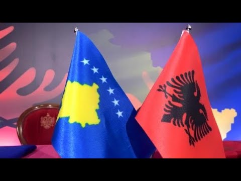 “As flamuri as himni i Shqipërisë në fushatë, ofendim për simbolet e Kosovës”-godet gazetarja