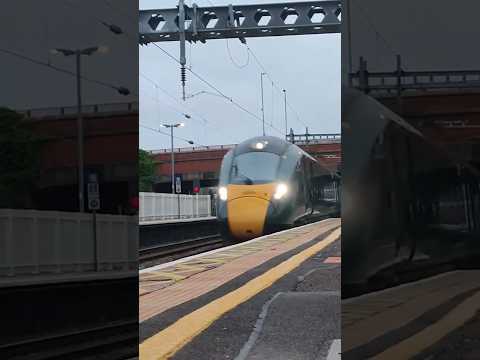 GWR Class 800 Passing Slough (18/02/23)