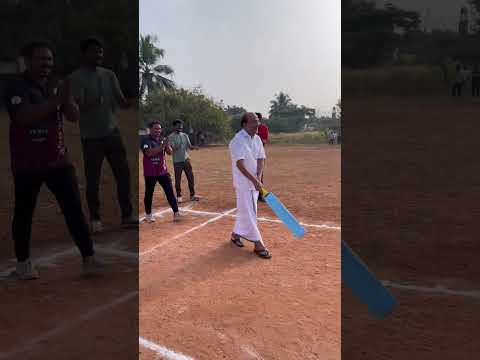 ക്രിക്കറ്റിൽ ഒരു കൈ നോക്കി കുഞ്ഞാലിക്കുട്ടി സാഹിബ് 🔥❤️ #pkkunhalikutty