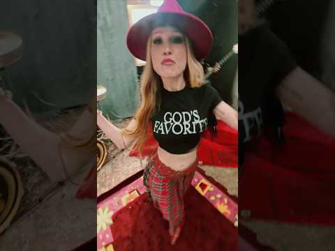She completely redefines what a metal frontwoman can do. ANA “Papa”