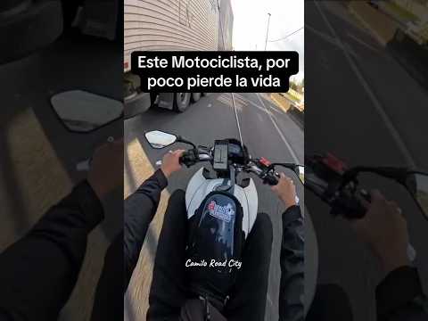 PELIGROS en MOTO #moto #automobile #accidente #motos #bikers #pulsar
