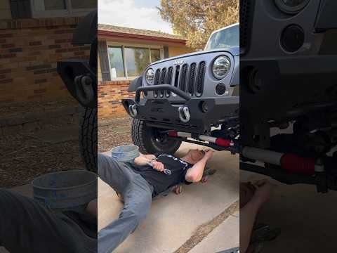 Changing The Engine Oil made easy😳 #automotive