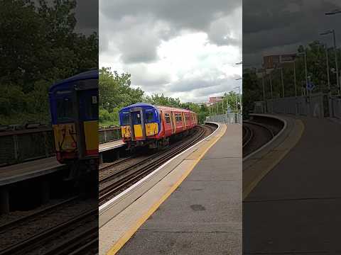SWR Class 455 Departing Hampton Wick Station (01/07/23) #train #railway