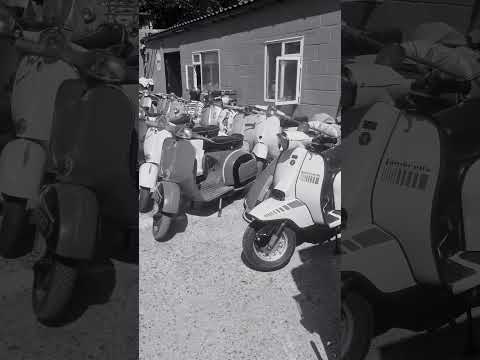 retrospective Classic Scooters .