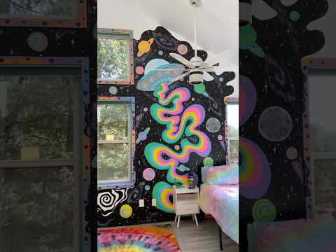 DAY 3!⭐️ want to see a more in in-depth video of me painting this? check out my new Youtube video!🌈