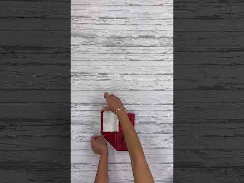 how to gift wrap an iPhone beautifully #giftwrapping #wrappinghacks #wrappingideas