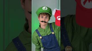 Here my Luigi cosplay ! 💚 #luigi #cosplay #mario #supermariobros