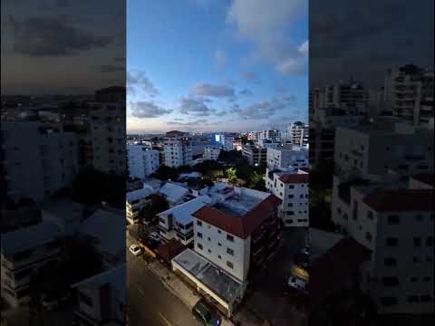 ¡Así es el centro del Distrito Nacional, en República Dominicana. Construcciones Verticales. ☺️💯👌