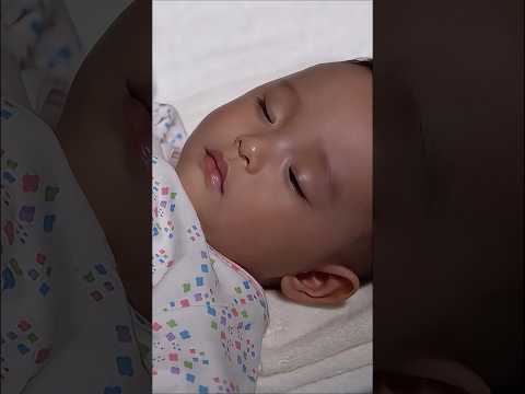 彼は自分が無能な父親だと思っていたが、実際には娘の世話をよくしていた#clips #highlights