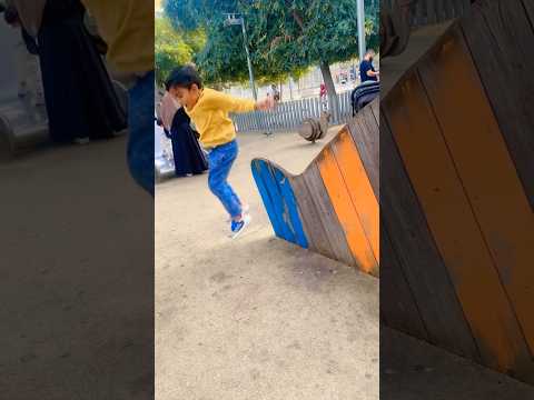 🐸🙄😅😇🛝🎢🎪 #cute #funny #song #musica #ytshorts