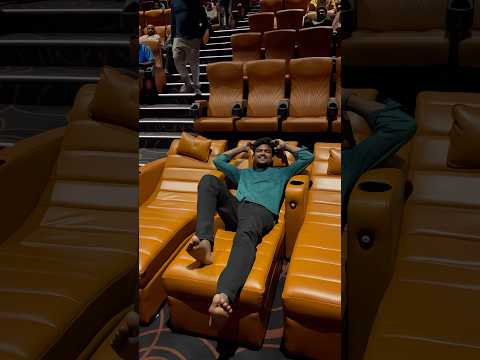 🤙🏻ఈ VMR MALL లో OG MOVIE పిచిఎక్కించింది మాయ❤️🔥#ogmovie #ytshorts #pawankalyan #review #food