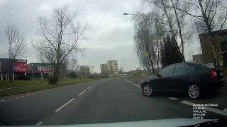 Skoro nehoda - fakt těsné - losí test Saxo 1,5d :D