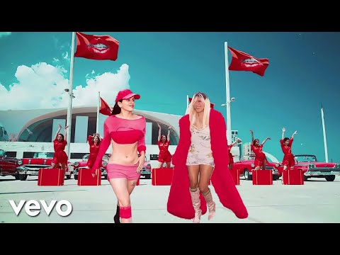 KAROL G, ROSALÍA  - UN PERR3O (Official Video)