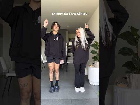 La ropa no tiene género (ﾉ◕ヮ◕)ﾉ*:･ﾟ✧#fashion #moda #outfit #ideasdeoutfits #couplegoals #novios