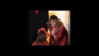 Melania's Journey: From Slovenia to the White House:The Melania's Experience: Politics,Fashion sense
