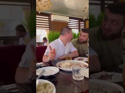 Когда он голоден))