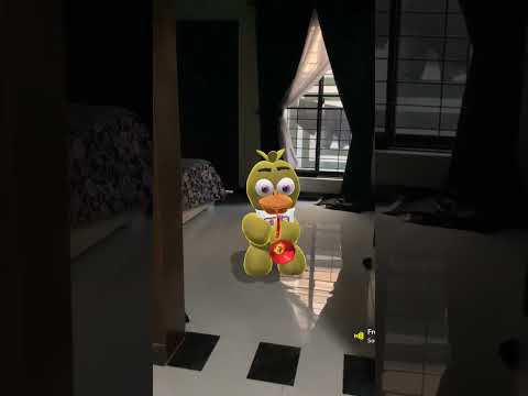 Chica is dancing