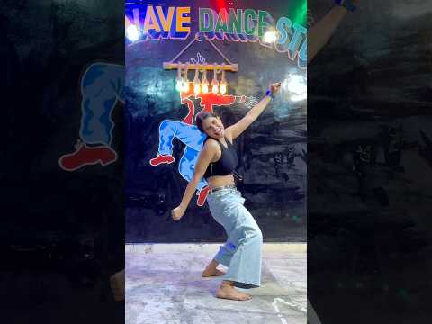 Parpose kar rahi ho 🥀🌹…#bhojpuri #dance #foryou #viralvideo #youtubeshorts #ytshorts ✅