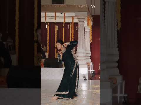 സംഗീത് നൈറ്റിൽ പാർവതി ജയറാം ഡാൻസ് ചെയ്തപ്പോൾ ചക്കിയുടെ കണ്ണ് നിറഞ്ഞു പോയി #actors #sangeetdance