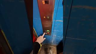 IT'S MODERNIZED! 1971 Kalea hydraulic elevator (mod by Hissbyggarna) @ Stadium, Gävle, Sweden