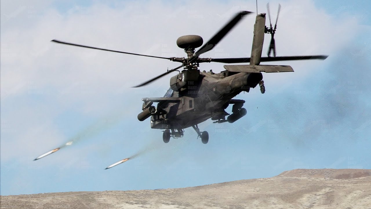 US AH-64 Apache Tests Powerful Hydra Rockets in Middle of the Desert